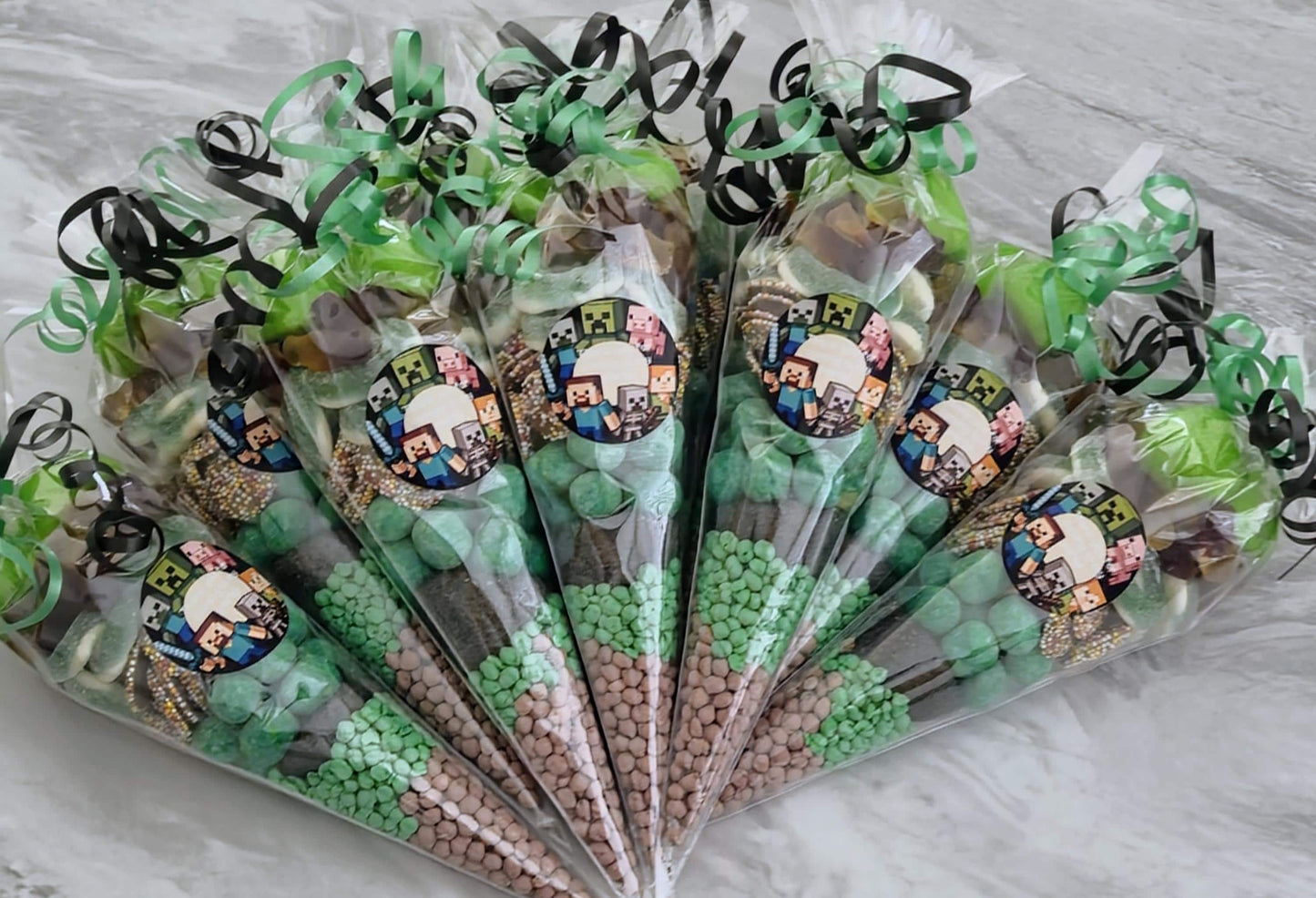 Minecraft-Inspired Sweet Cones: Party Favors with Green Ribbon