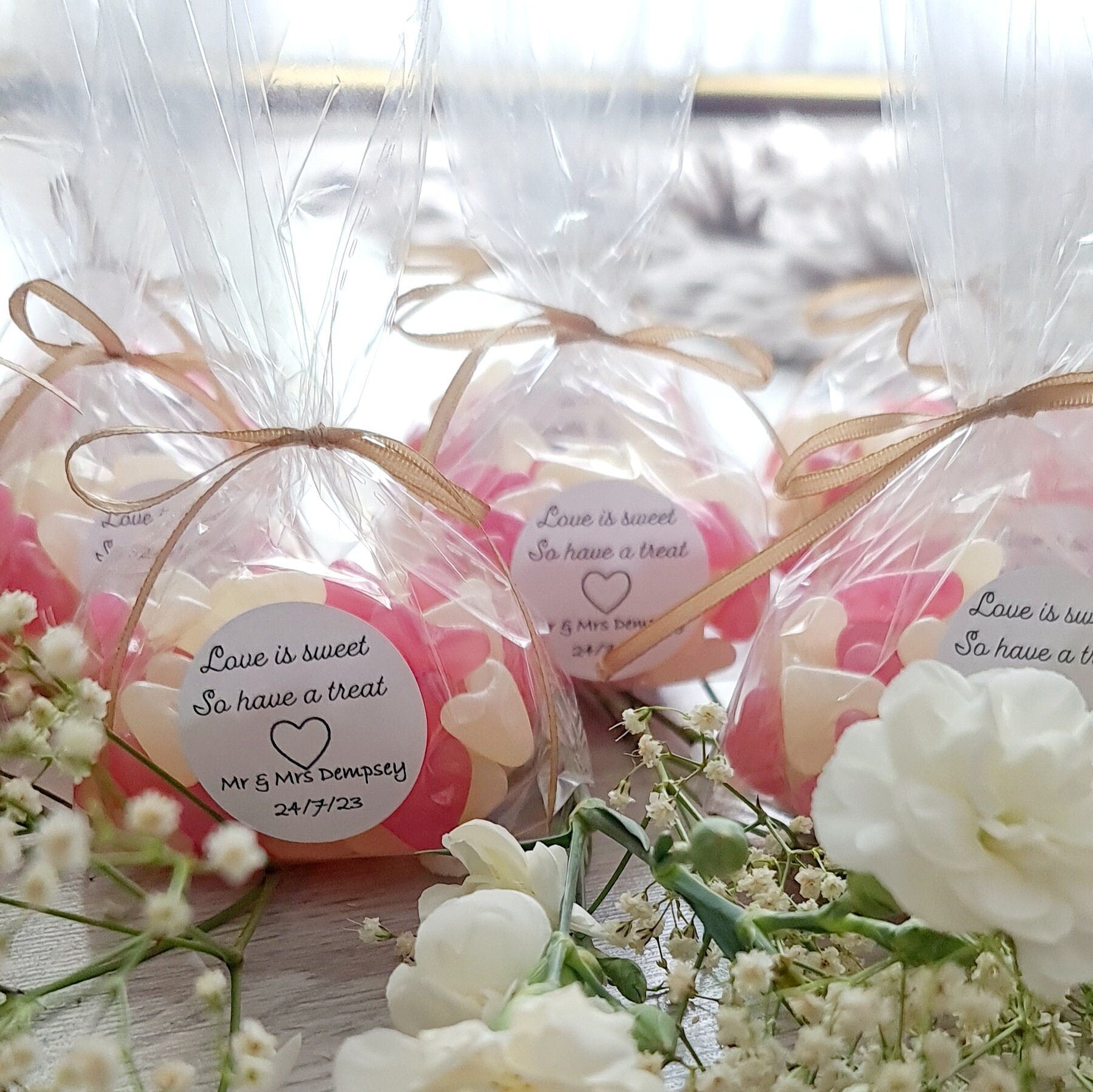 Personalized Wedding Sweet Favors: Sugar Almonds, Love Hearts