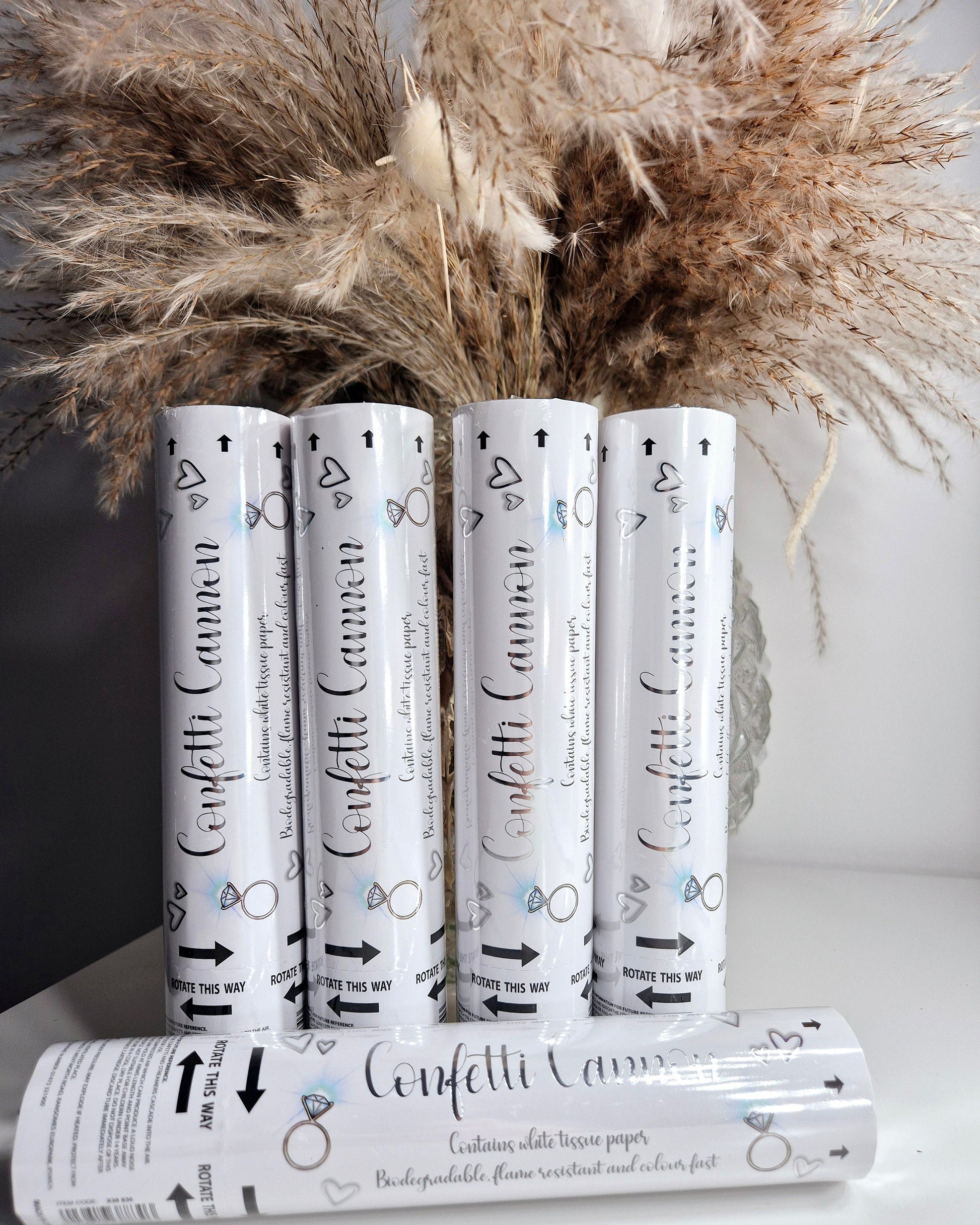 White Confetti cannons 20cm
