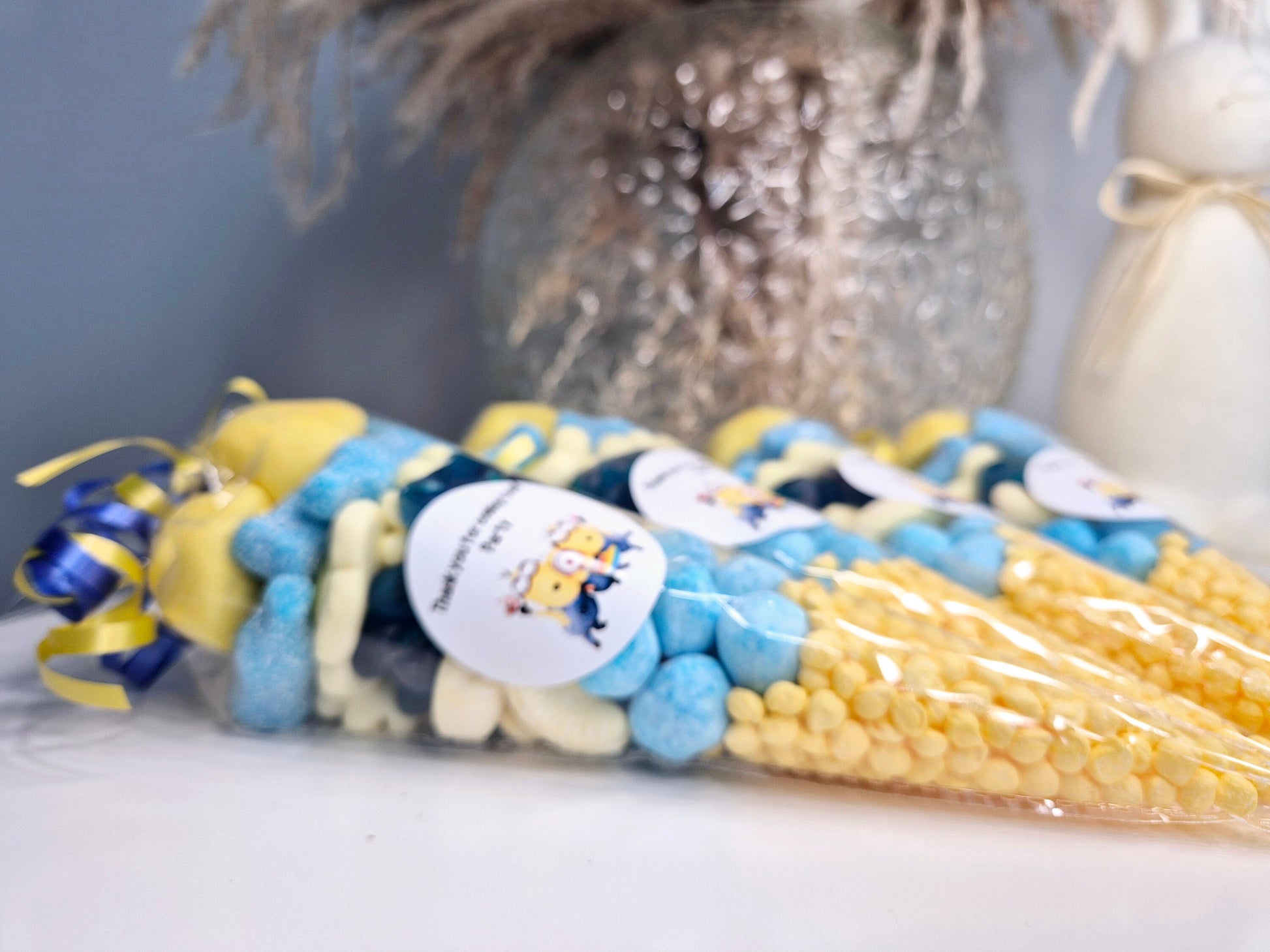 Minion-inspired sweet cones- Party favours - Birthday - Party cones- yellow/blue Theme- Minion-cones