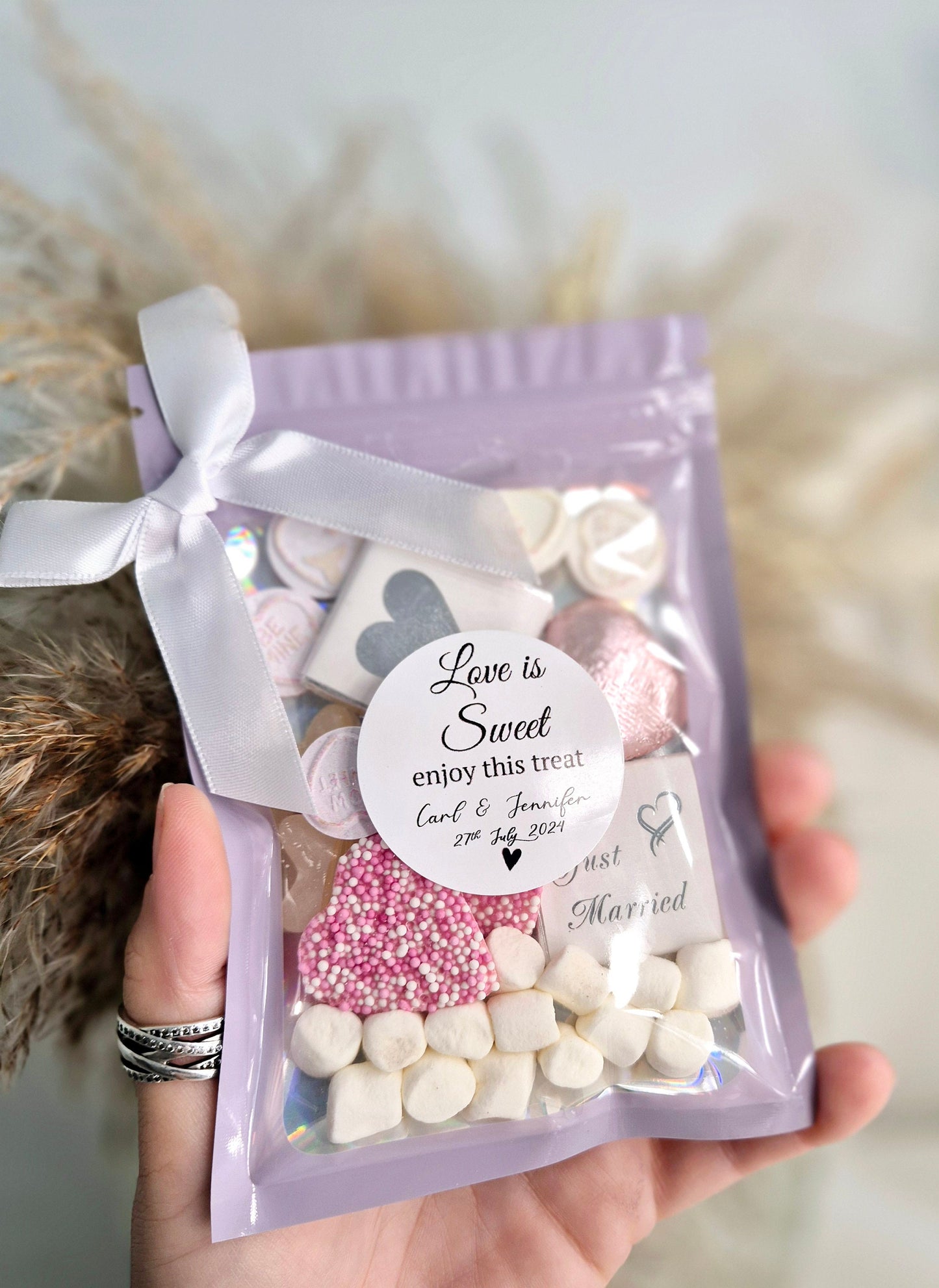 Wedding Sweet Favors: Mini Treat Pouches