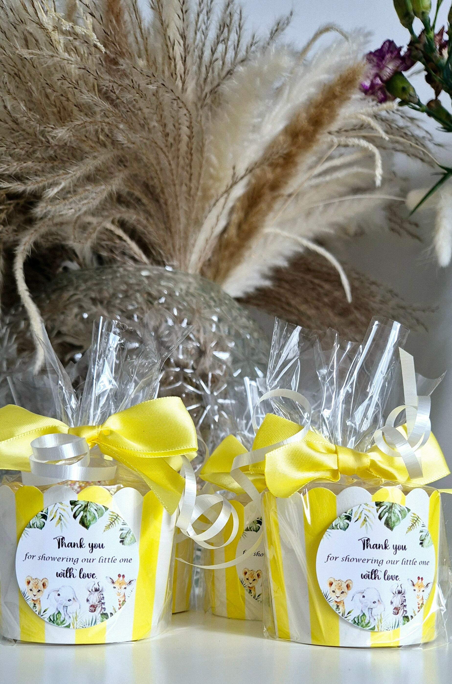 Yellow Baby Shower Sweet Cups: Gender Neutral Favors
