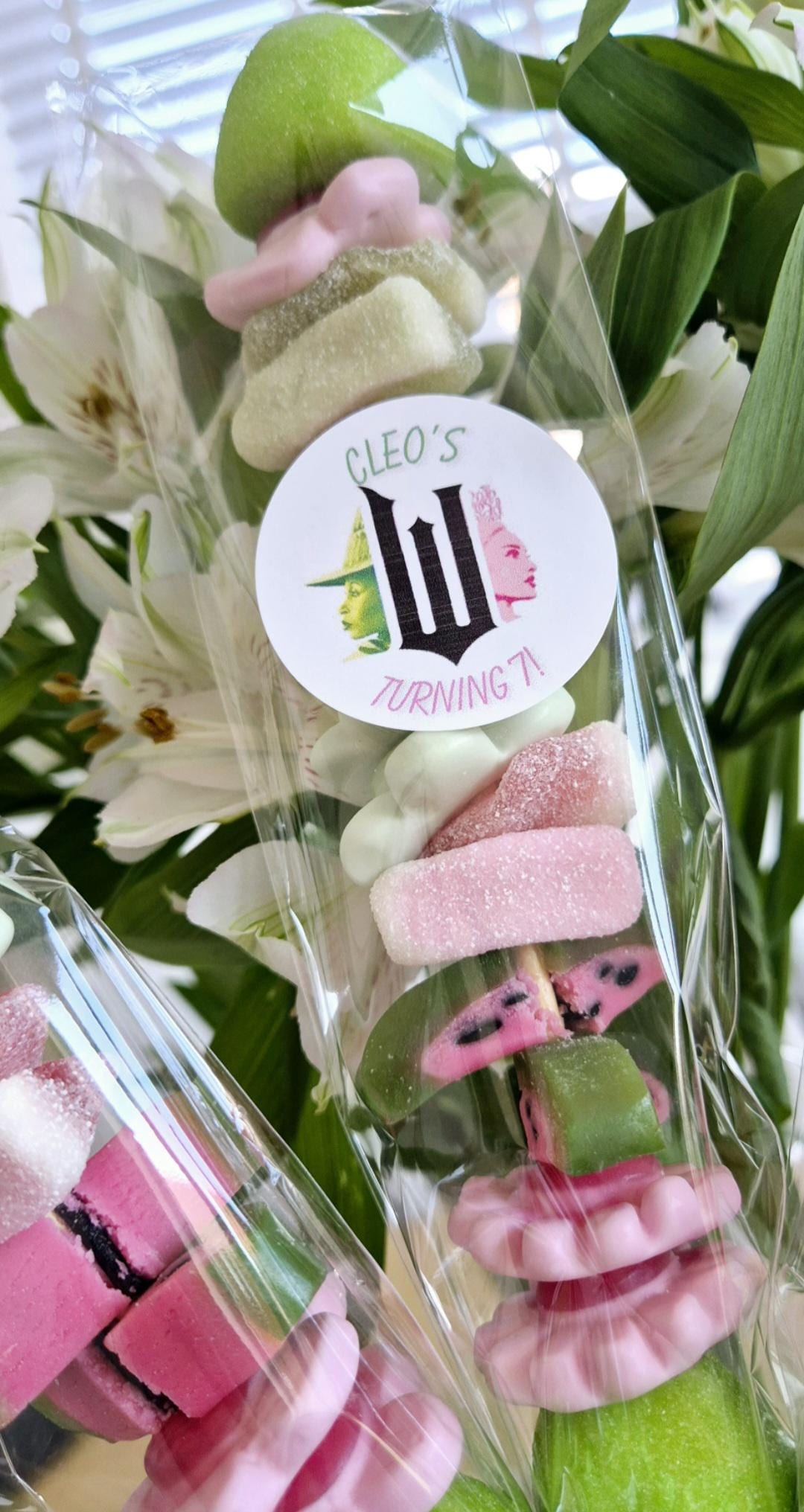 Wicked-Inspired Sweet Kebabs: Pink & Green Party Favors