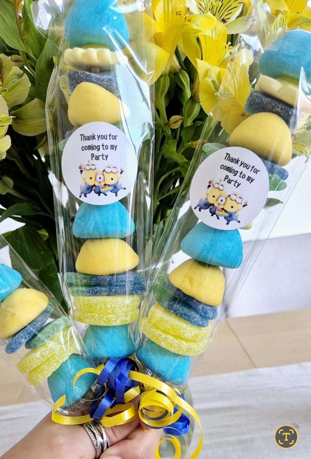 Minion-Inspired Sweet Kebabs: Colorful Party Favors