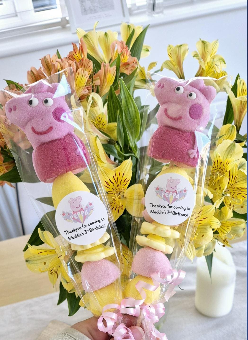 PEPPA-inspired sweet kebabs- Party favours -.Sweet Kebabs- PEPPA-PIGS