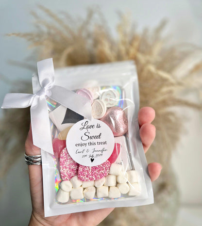 Wedding Sweet Favors: Mini Treat Pouches