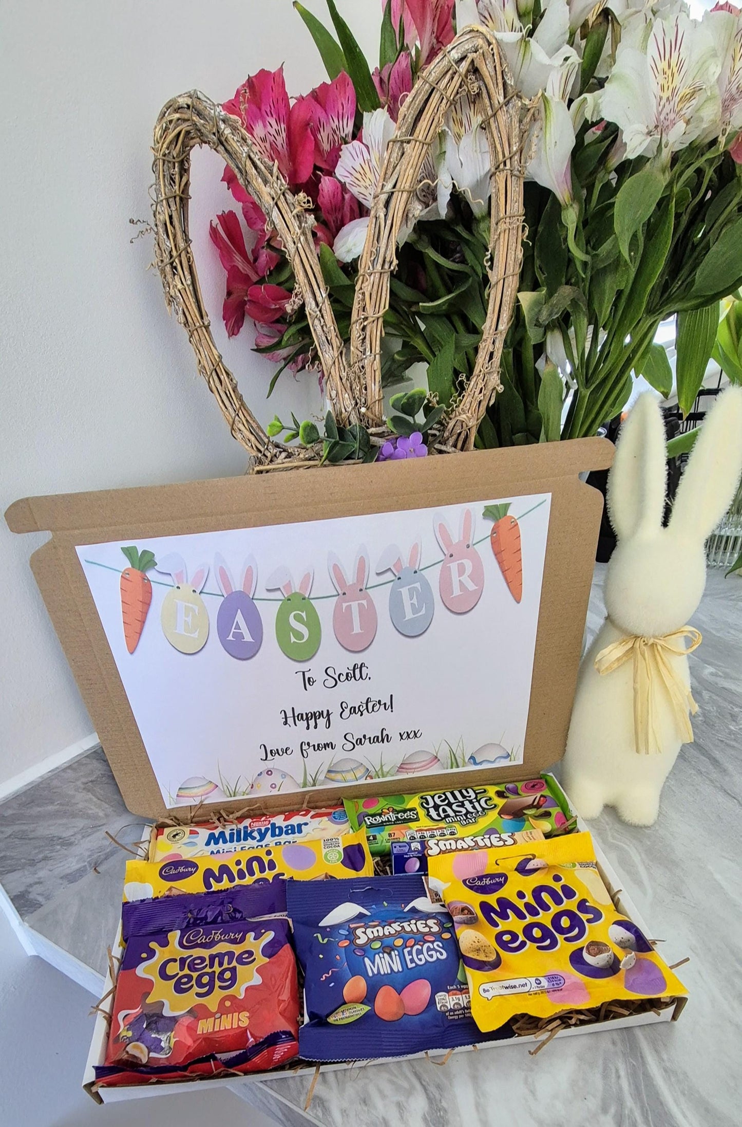 Letterbox Easter Gift| Letterbox Hamper| Chocolate| Easter for Kids | late Eggs| Easter Sweets| Treat box |