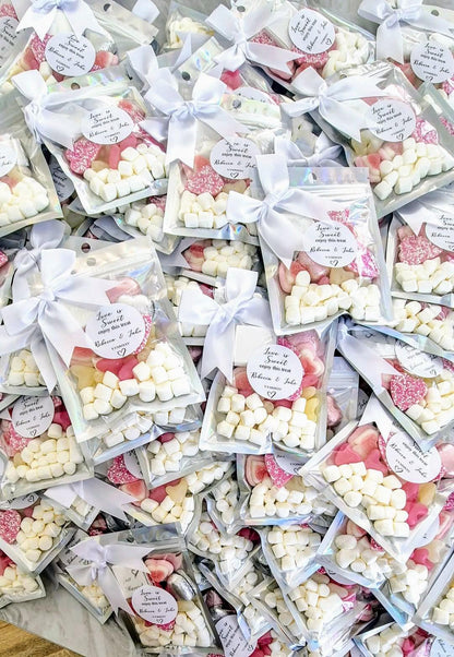 Wedding Sweet Favors: Mini Treat Pouches