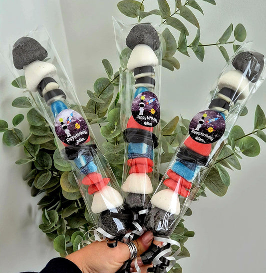Space inspired sweet kebabs - sweet kebabs - party favours - Space party