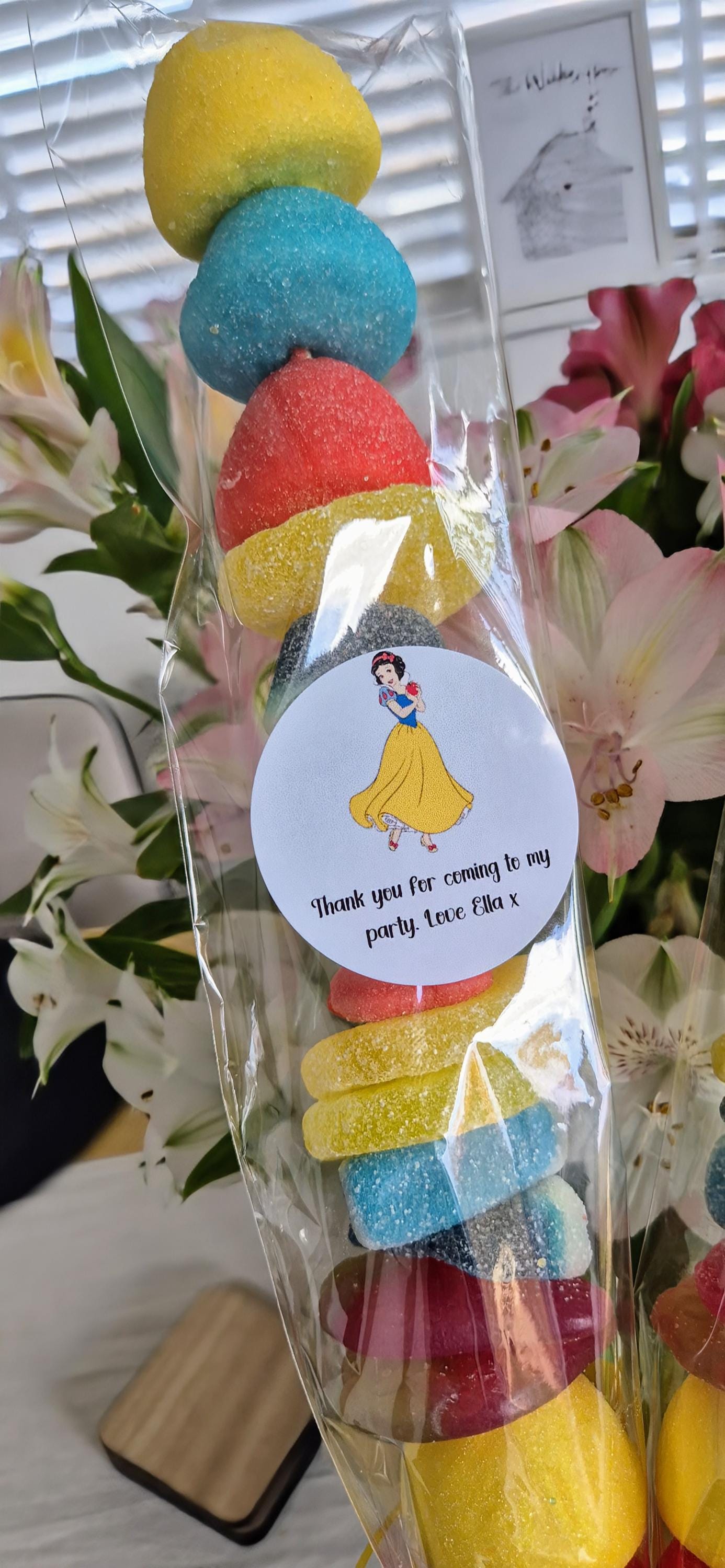 Snow White Party Favors: Sweet Kebabs, Themed Birthday