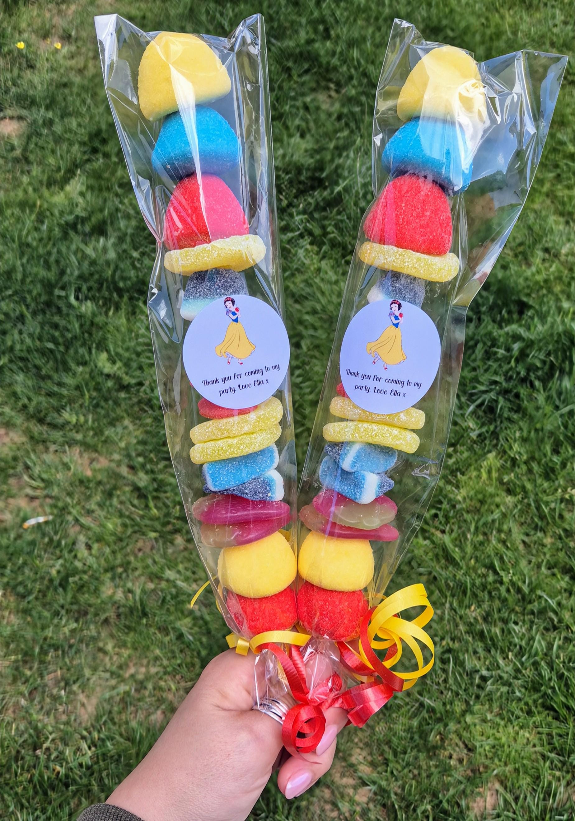 Snow White Party Favors: Sweet Kebabs, Themed Birthday