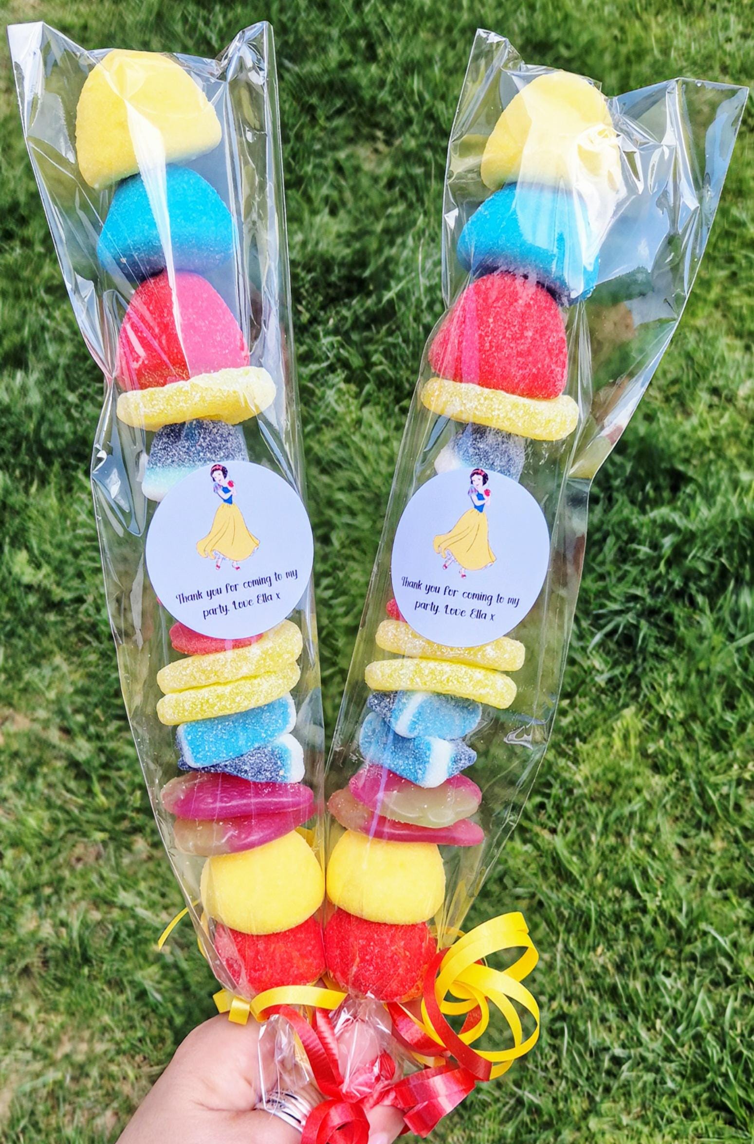 Snow White Party Favors: Sweet Kebabs, Themed Birthday