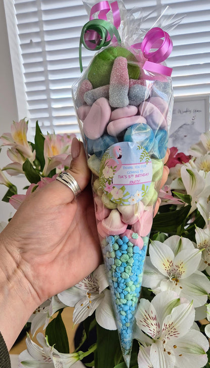 Flamingo Party Favor Cones: Personalized Birthday Treats