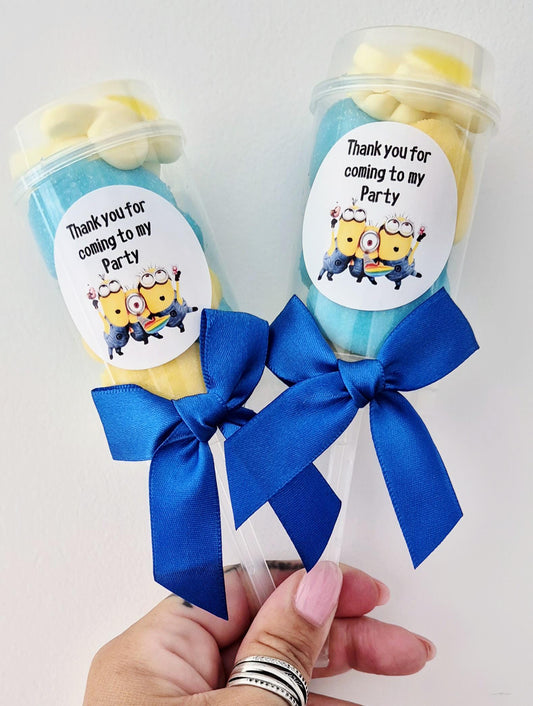 Sweet push pops- Party Favours- birthday parties - minion-themed push pop - Minion- party
