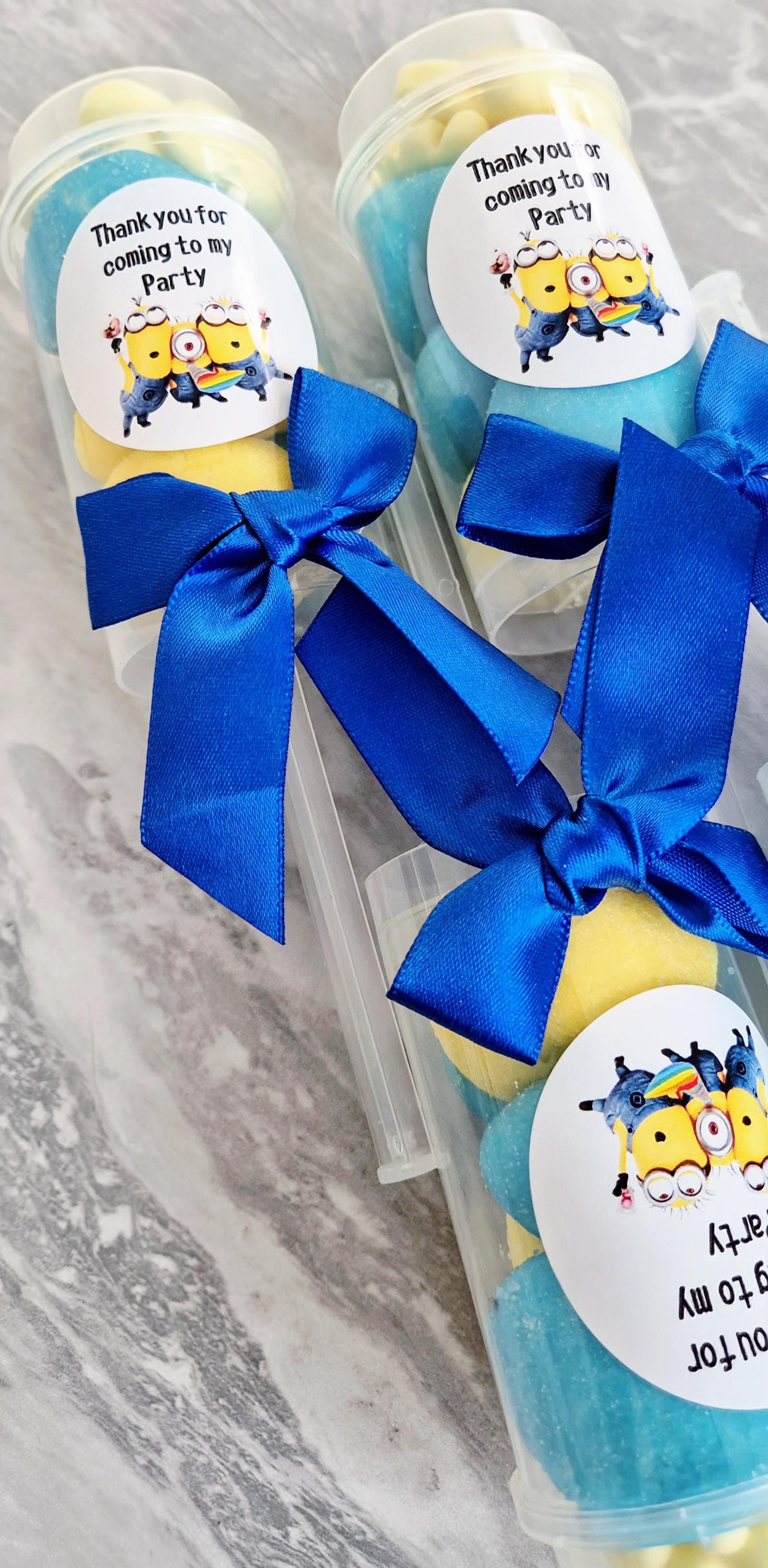 Sweet push pops- Party Favours- birthday parties - minion-themed push pop - Minion- party