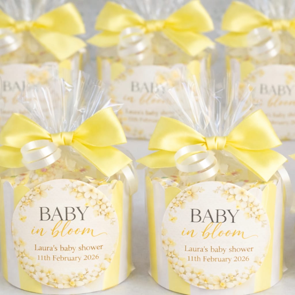Yellow Baby Shower Sweet Cups: Gender Neutral Favors